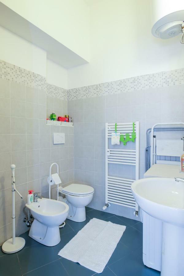 Central Cosy Apartment Bologna Exterior photo